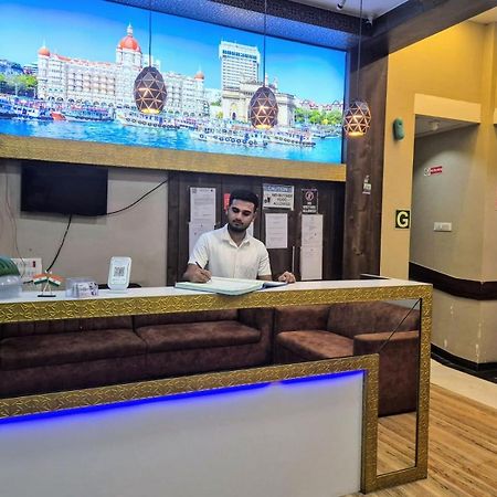 Hotel Blue Terminal Мумбай Екстериор снимка