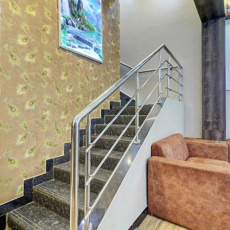 Hotel Blue Terminal Мумбай Екстериор снимка